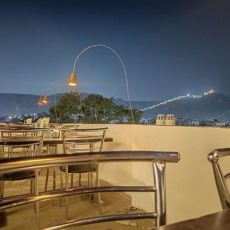 Chillout - A Boutique Hotel & Rooftop Restaurant Džajpur Exteriér fotografie